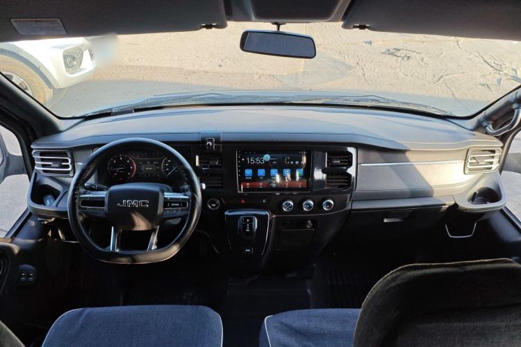 Used JMC Fushun 2023 2.0T Automatic Short-Wheelbase Mid-to-High Roof Commercial & Multi-Purpose Passenger Vehicle 6 Seats