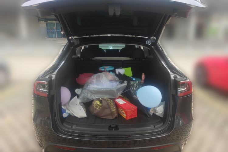 Used Tesla Model Y 2024 Rear-Wheel-Drive Version Trunk