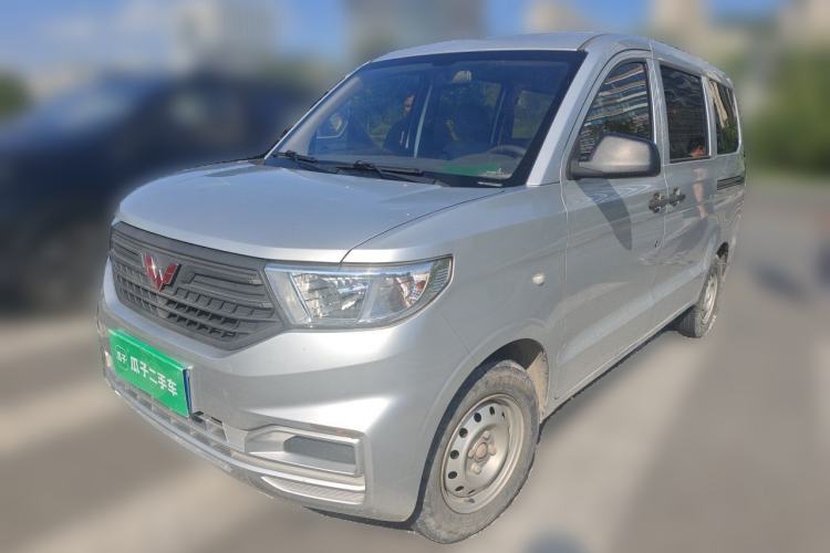Used Wuling Hongguang V 2019 1.5L Jingqu Version China VI LAR