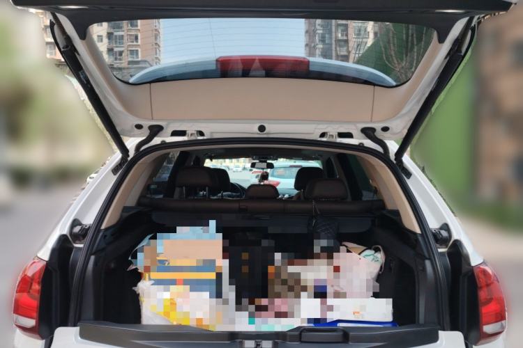 Used BMW X5 2017 xDrive28i Trunk