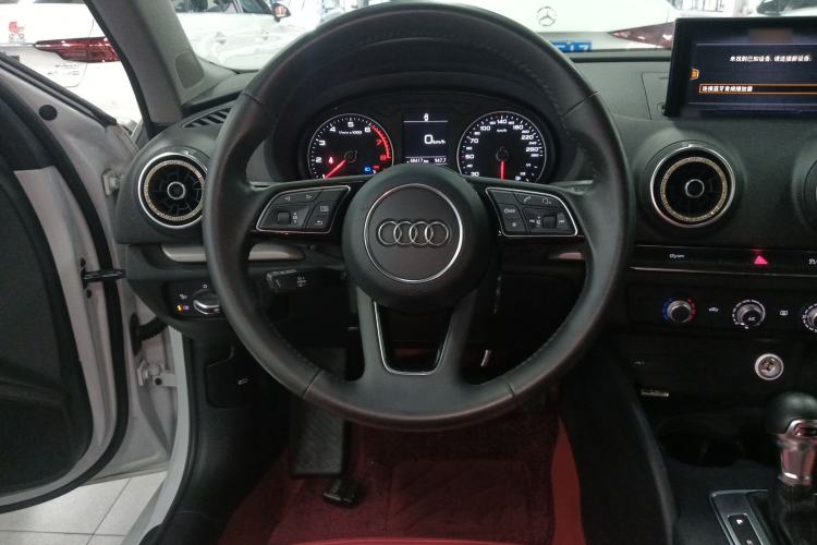 Used Audi A3 2020 Restyled Limousine 35 TFSI Ambition Version China VI
