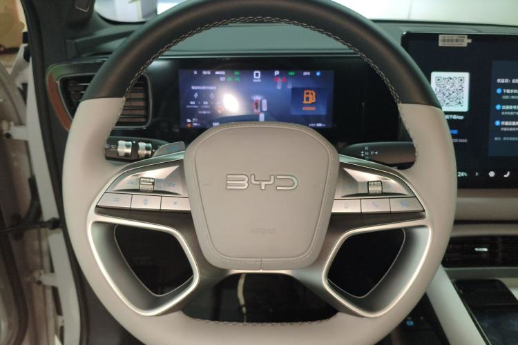 Used BYD Sealion 06 New Energy 2025 Model DM-i 170 Navigation Pro Edition Steering Wheel
