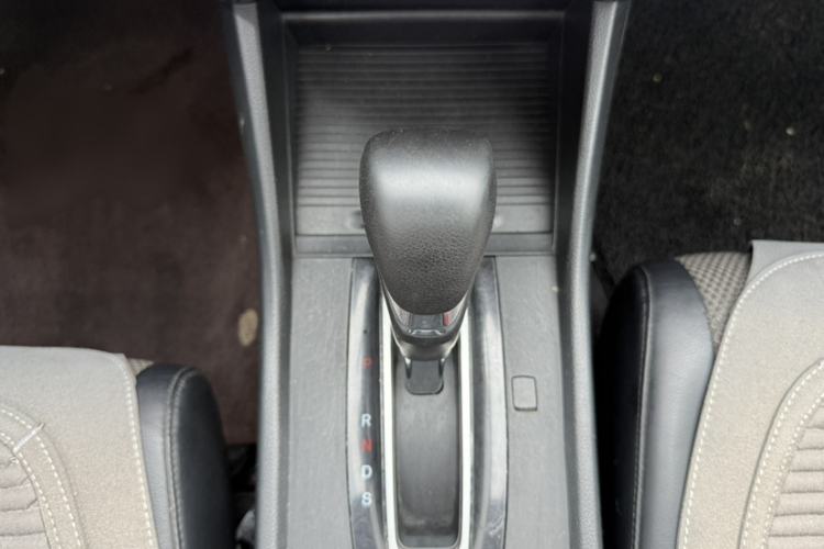 Used Honda Jade 2017 1.8L automatic Comfort version 5 seats
