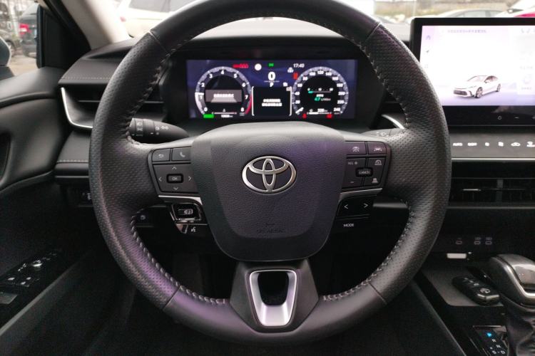 Used Toyota Camry 2024 Dual-Engine 2.5HG Prestige Edition