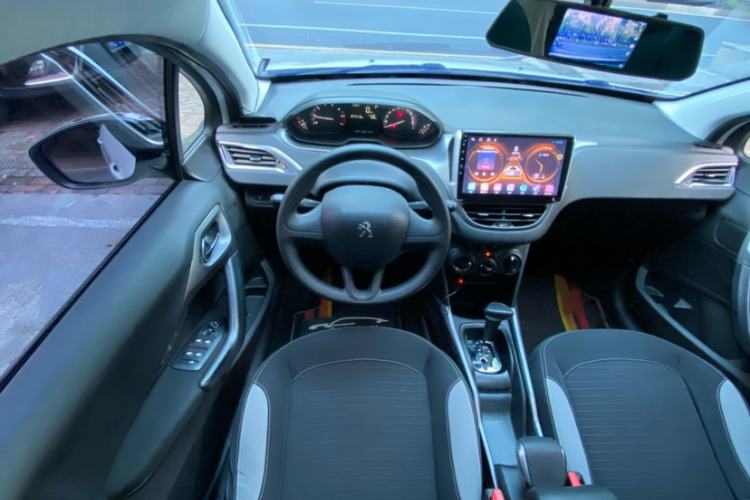 Used Peugeot 2008 2015 1.6L Automatic Playcool Edition