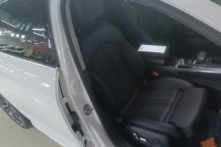 Used Audi A4L 2024 40 TFSI Fashion Dynamic Model