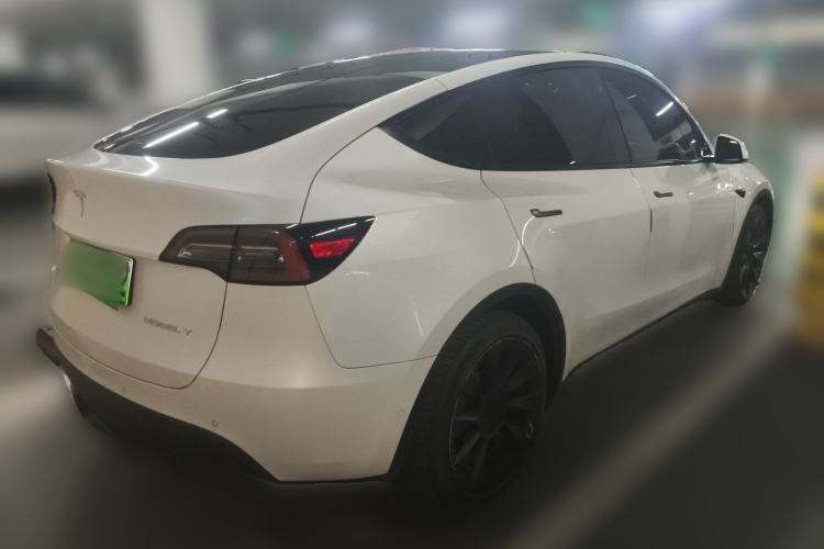 Used Tesla Model Y 2021 Long-Range All-Wheel-Drive Version