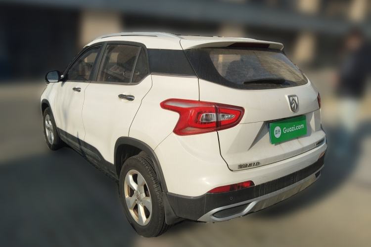 Used Baojun 510 2017 1.5L Manual Fashion Model
