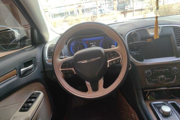 Used Chrysler 300C 2016 3.0L Supreme Edition