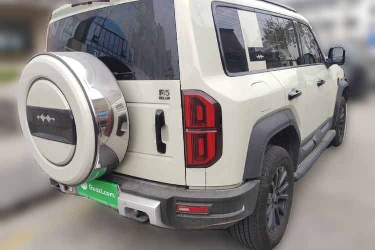 Used Formula Leopard 5 2023 Navigator Edition Rear Right 45 Deg