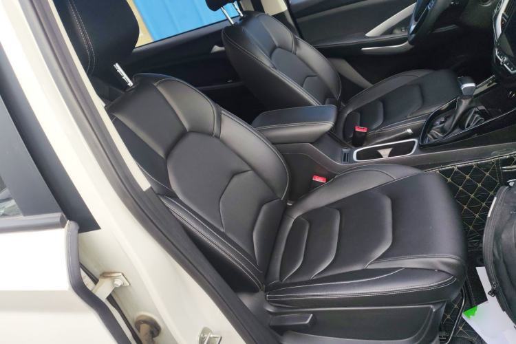 Used Baojun 530 2020 1.5T CVT Luxury Connected Version 6 Seats
