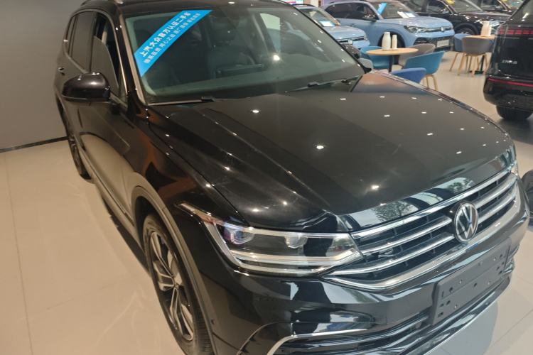Used Volkswagen Tiguan L 2025 Model Outstanding Version 330TSI Automatic Two-Wheel Drive R-Line Longyao Edition Exterior 1