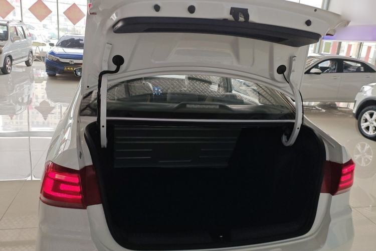 Used Volkswagen Santana 2021 1.5L Automatic Fashion Edition
