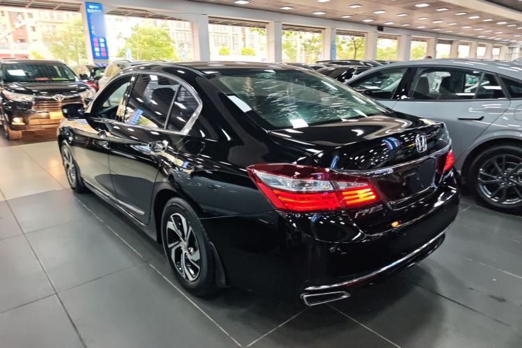 Used Honda Accord 2016 2.0L Comfort Edition Exterior 2