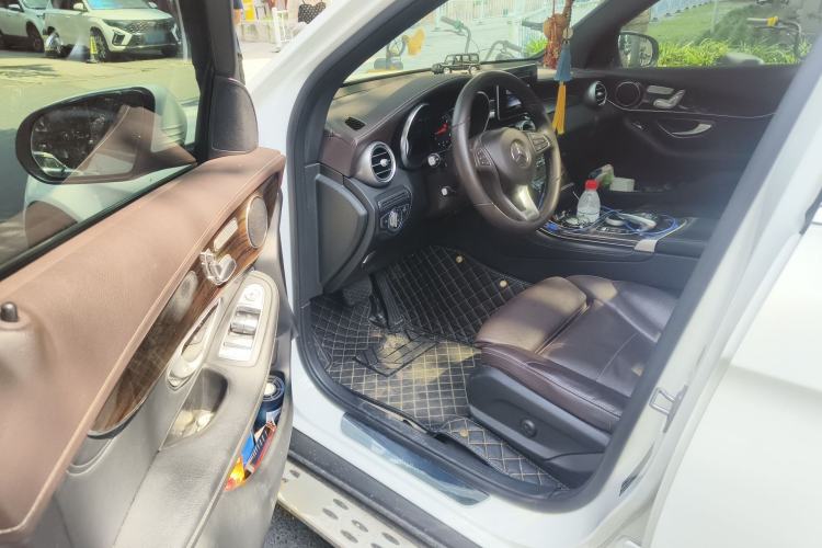 Used Mercedes-Benz GLC 2017 GLC 260 4MATIC Dynamic Edition