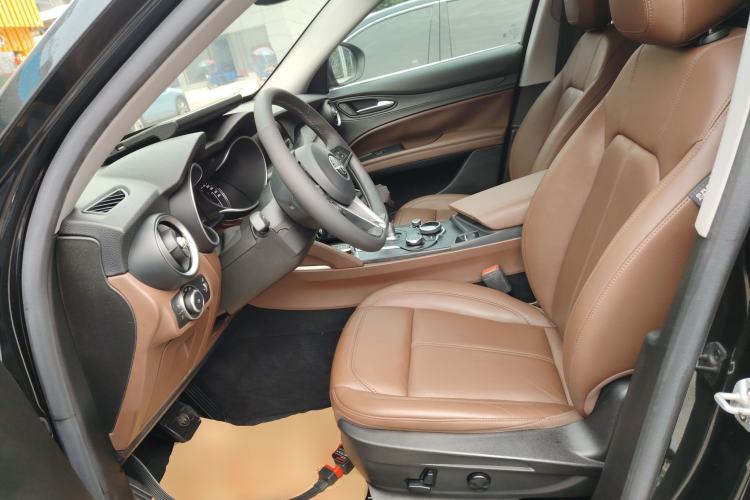 Used Alfa Romeo Stelvio 2017 2.0T 200HP Luxury Edition
