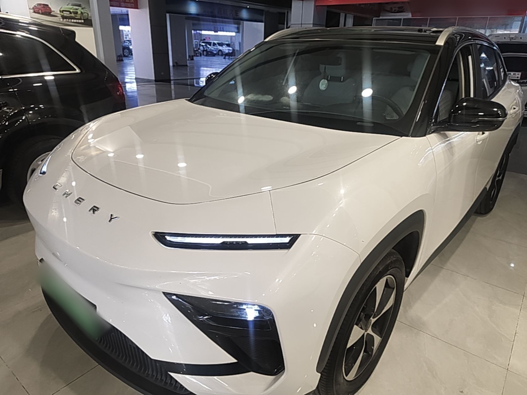 Unter der Vorderseite des Autos