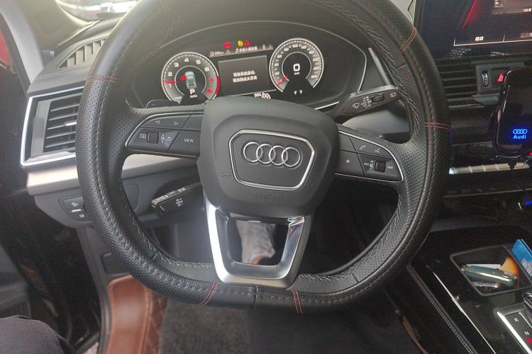 Used Audi Q5L 2022 Updated 45T Luxury Dynamic Version
