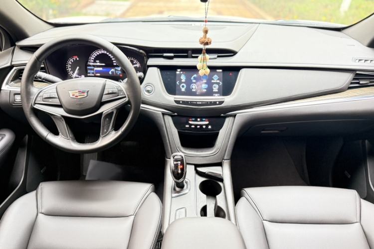 Used Cadillac XT5 2018 25T Tech Model