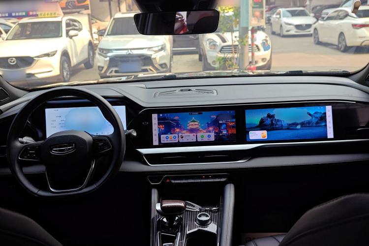 Used Geely Auto Monjaro L 2024 2.0TD DCT EVO Two-Wheel Drive Long-Range Version Center Console