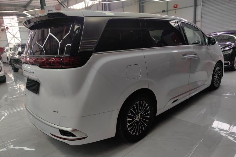 Used Denza D9 2024 DM-i 970 Luxury Model
