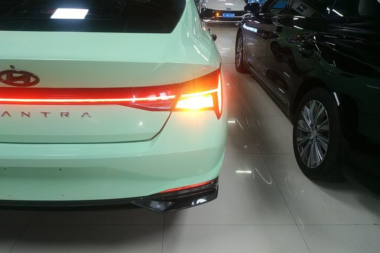 Used Hyundai Elantra 2021 1.5L CVT GLX Elite Edition Right Rear Taillight