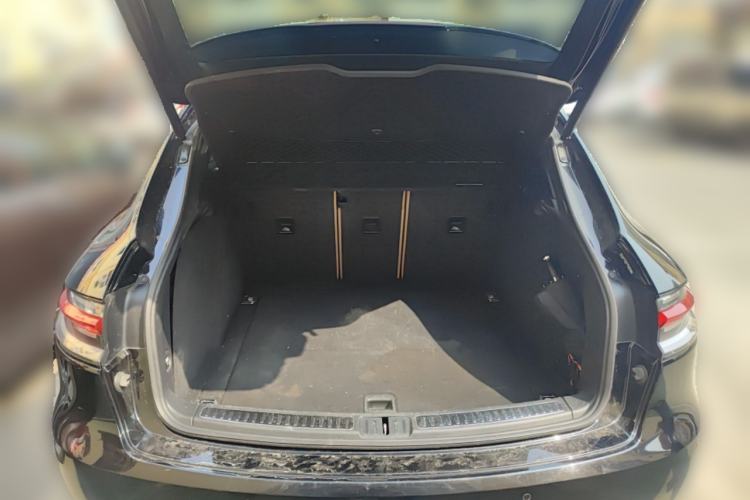 Used Porsche Macan 2020 Macan 2.0T Trunk
