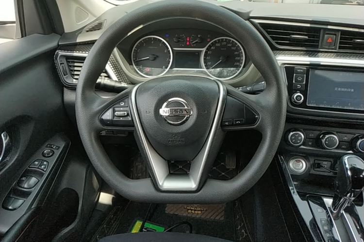 Used Nissan Lannia 2016 1.6L CVT Smart Cool Edition Steering Wheel