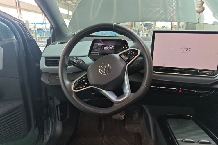 Used Volkswagen ID.4 X 2025 Smart Version Pure & Intelligent Enjoyment Edition