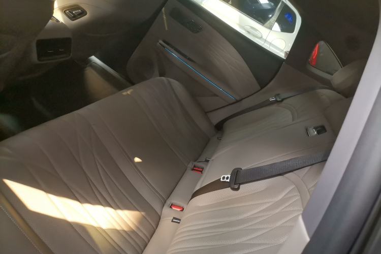 Used Geely Galaxy 8 2025 130km EM-P Starship Edition Left Rear Seat