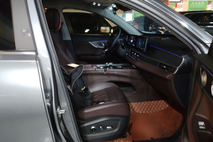 Used Chery Tiggo 8 PRO 2024 Champion Edition 290T Two-Wheel Drive Peak Version 5 Seats Right Front Seat