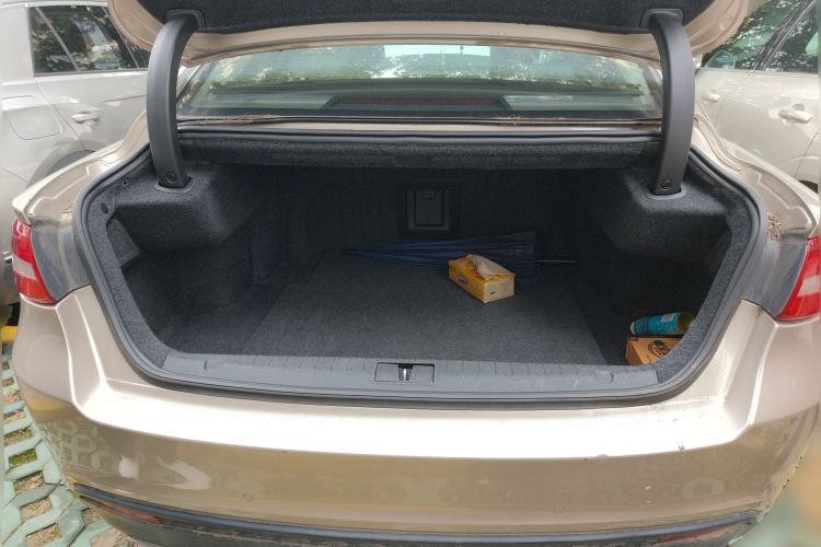 Used Geely Auto Emgrand GT 2015 1.8T Flagship Model