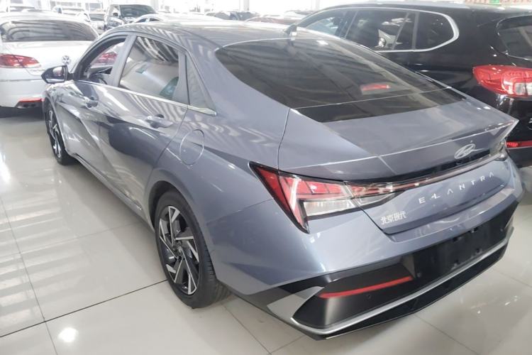Used Hyundai Elantra 2023 1.5L CVT LUX Prestige Edition