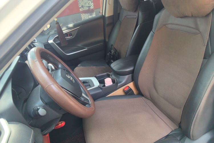 Used Toyota RAV4 2022 2.0L CVT Two-Wheel Drive Fashion Plus Edition
