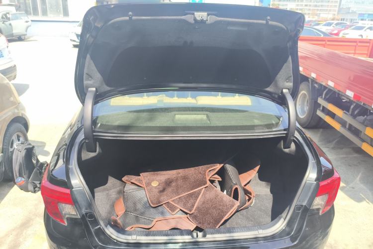 Used Toyota Reiz 2013 2.5S Elite Edition Trunk