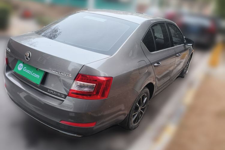 Used Skoda Octavia 2017 1.6L Automatic Smart Drive Edition