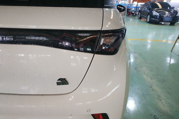 Used BYD Dolphin 2023 420 km Free Version Right Rear Taillight