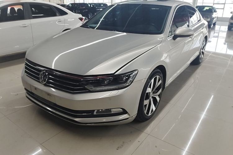 Used Volkswagen Magotan 2018 330TSI DSG Luxury Model