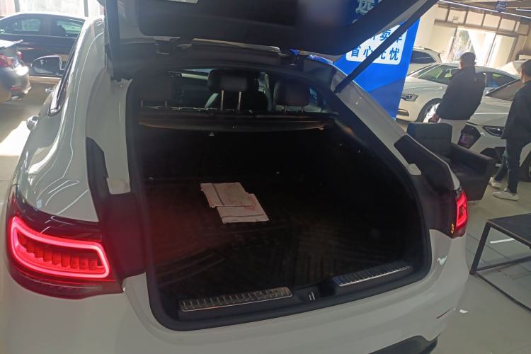 Used Mercedes-Benz GLC Coupe 2021 GLC 260 4MATIC Coupe SUV
