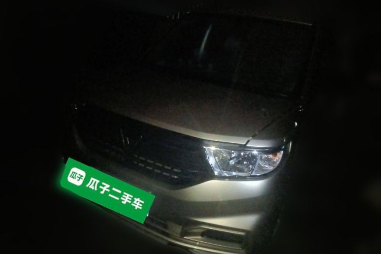 Used Wuling Hongguang V 2019 1.5L Jingqu Version China VI LAR