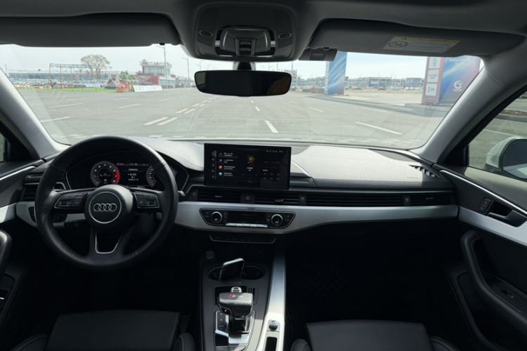 Used Audi A4L 2022 40 TFSI Luxury Dynamic Model Interior 1