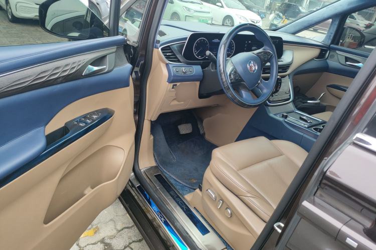 Used Buick GL8 2021 ES Land Cruiser 653T Luxury Edition