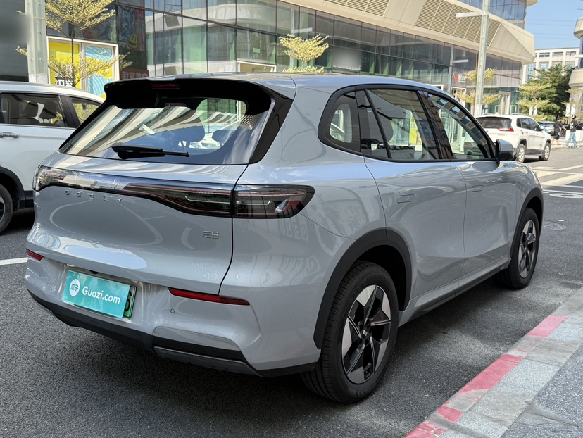 Geely Galaxy E5 2026 Model 530km Launch Edition — снимка 15