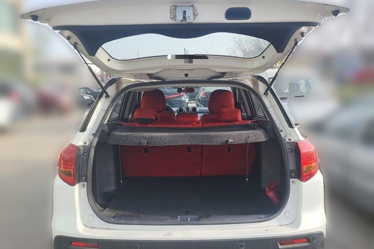 Used Suzuki Vitara 2016 1.4T Automatic Two-Wheel Drive Elite Model Trunk