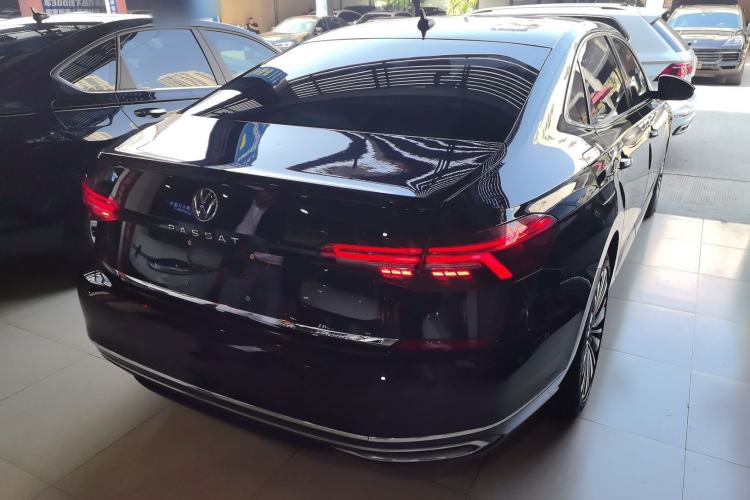 Used Volkswagen Passat 2020 Revised Version 330TSI Luxury Edition China VI Standard