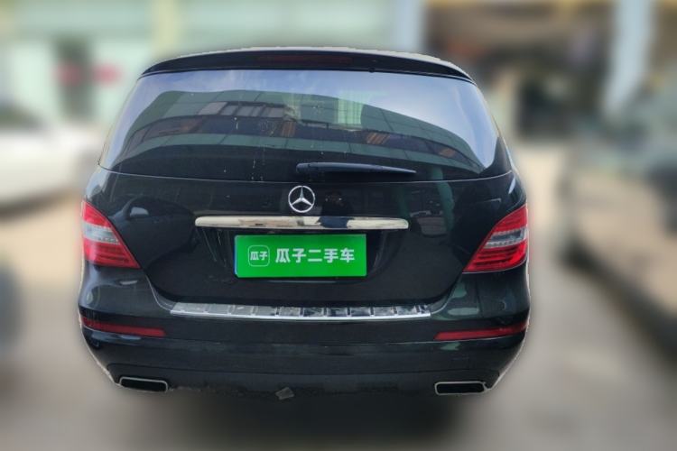 Used Mercedes-Benz R-Class 2017 R 320 4MATIC Business Edition Prestige Model Rear