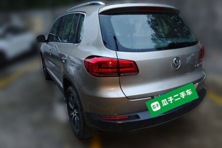 Used Volkswagen Tiguan 2013 1.8 TSI Automatic All-Wheel Drive Luxury Model Rear Left 45 Deg