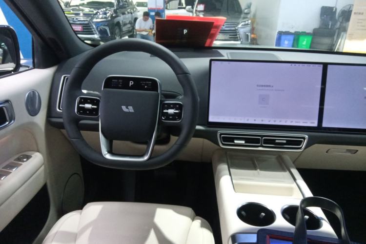 Used Li Auto L6 2025 Pro Smart Refresh Edition
