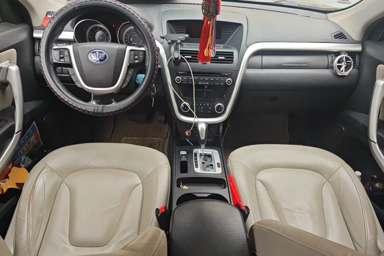 Used Bestune X80 2013 2.0L automatic luxury version