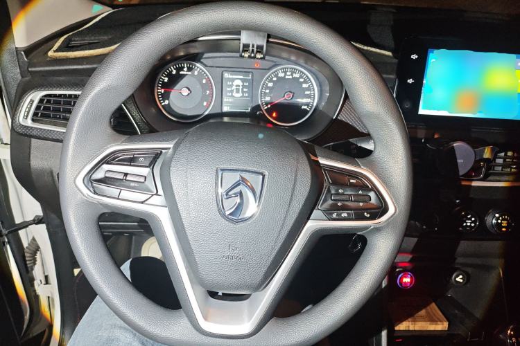 Used Baojun 730 2019 1.5L Manual Fashion Model 7-seater China VI
